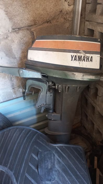 Продам двигатель на лотку Ямаха 15