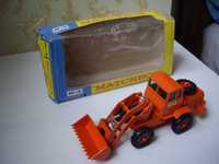 Matchbox Lesney HATRA TRACTOR SHOVEL King Size