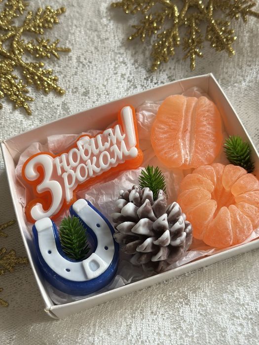 Подарунки до нового року,сувенірне мило-комплімент для колег