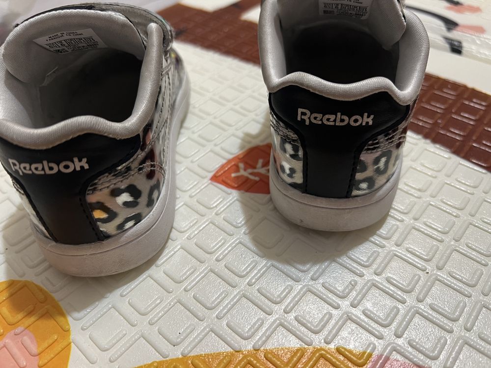 Кроссовки детские  reebok adidas