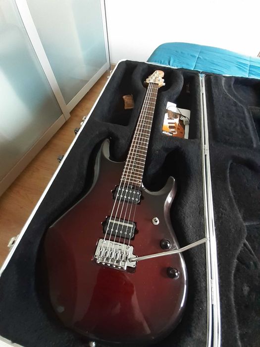 Ernie Ball Music Man JP6 (John Petrucci)