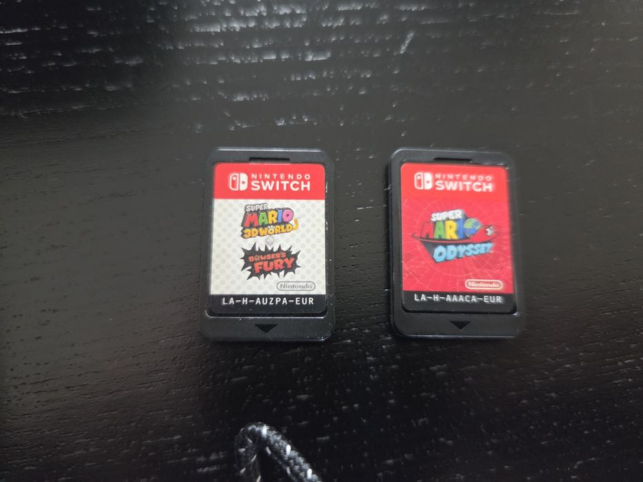 Switch OLED wersja Mario + akcesoria + gry