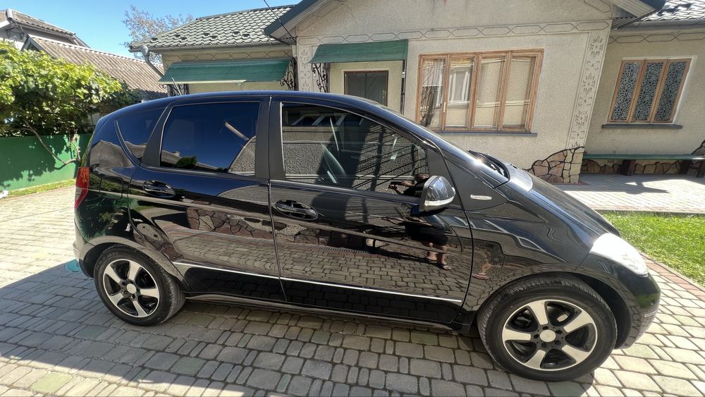 Продаж Mercedes-Benz A-Class A180 2010