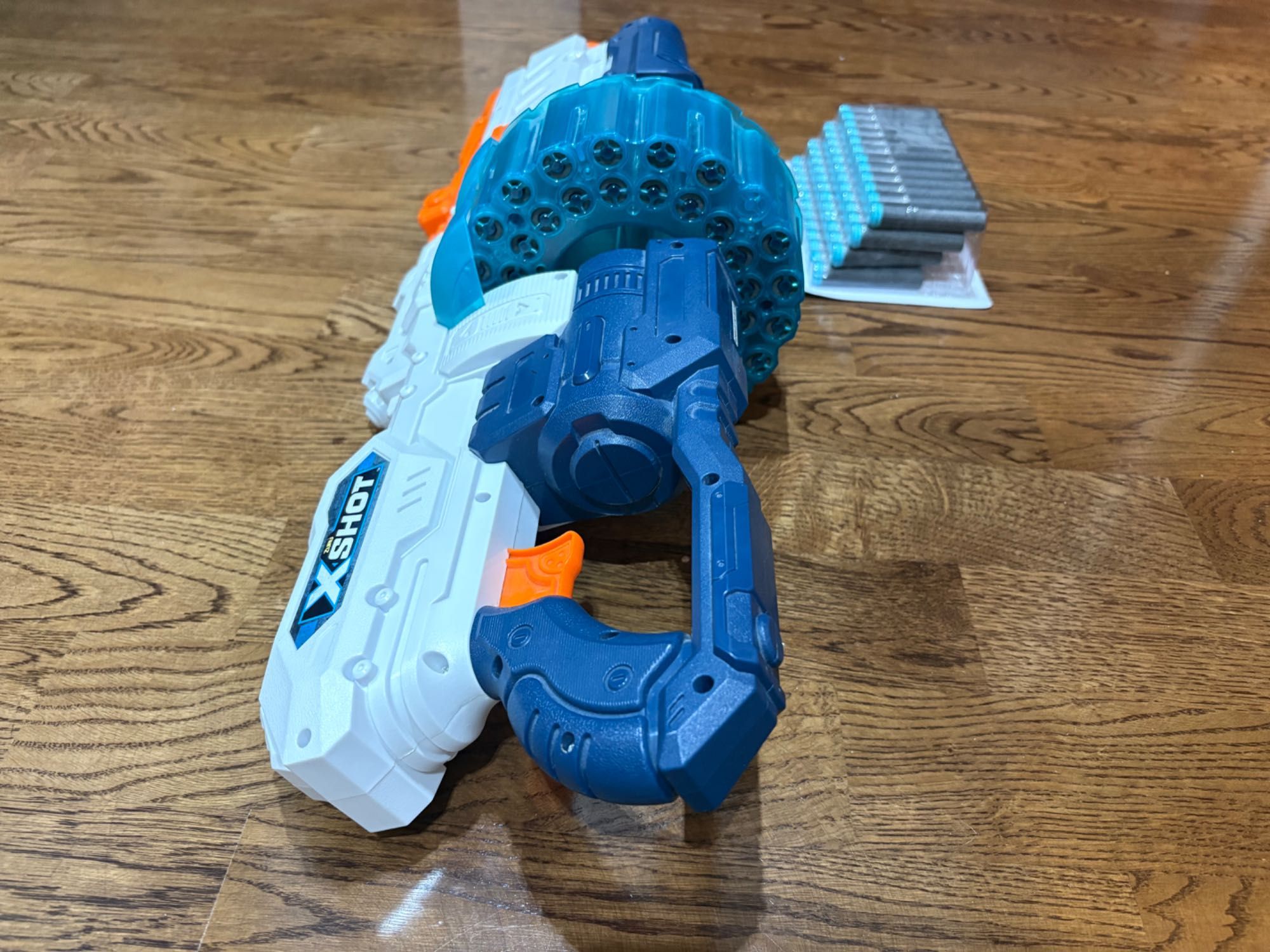 Pistolet x-shot excel