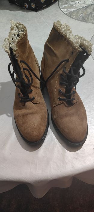 Vendo botas usadas uma vez tamanho 39