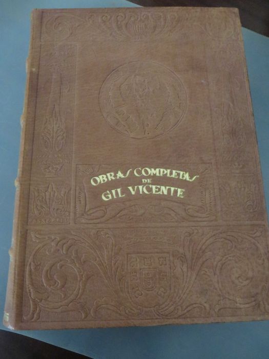 Lote de livros antigos