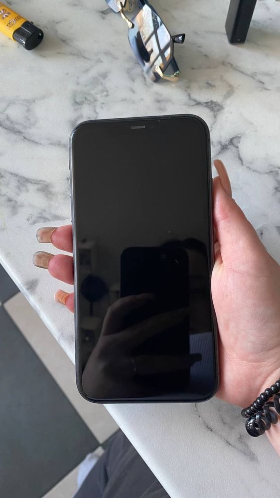IPhone 11 blacк.
