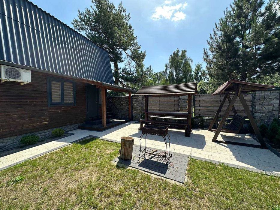 Котедж "На дві сім'ї" у Світязі біля озера.