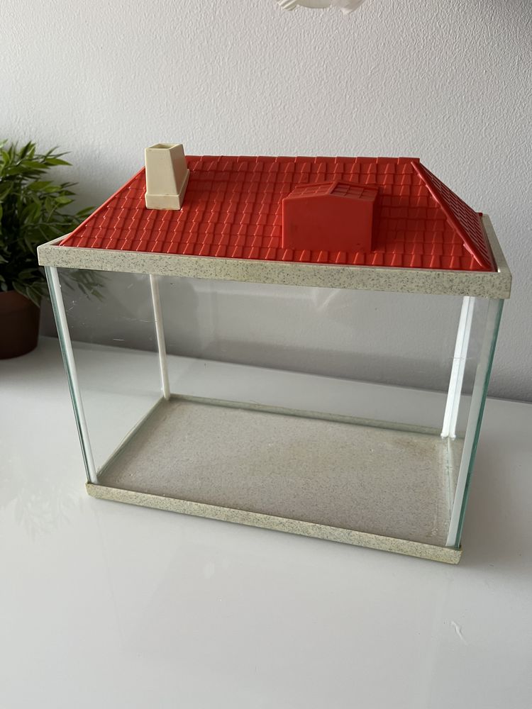 Aquário original casinha