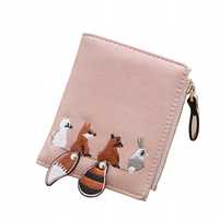 Różowy portfel damski ze zwierzątkami