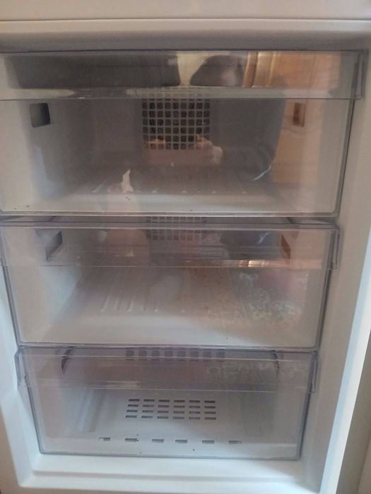 Продам Двокамерний холодильник Beko RCSA366K30XB