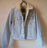 Женская джинсовая куртка жакет Levi's с мехом голубая xs