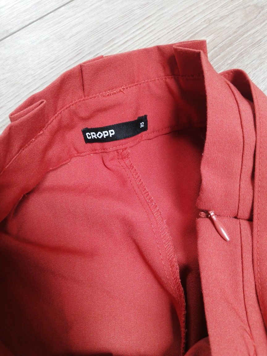 Damskie spodnie Cropp