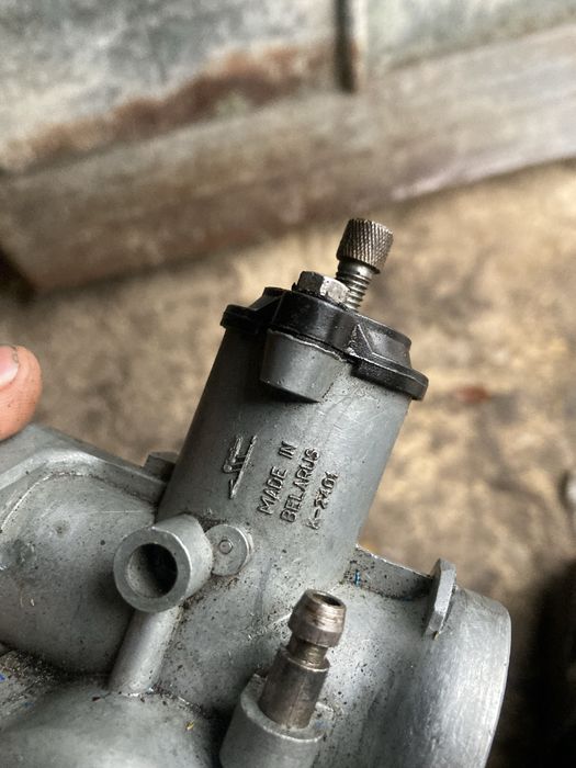 Карбіратор к2401