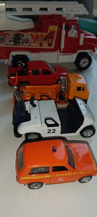 Спецтехніка іграшки різне