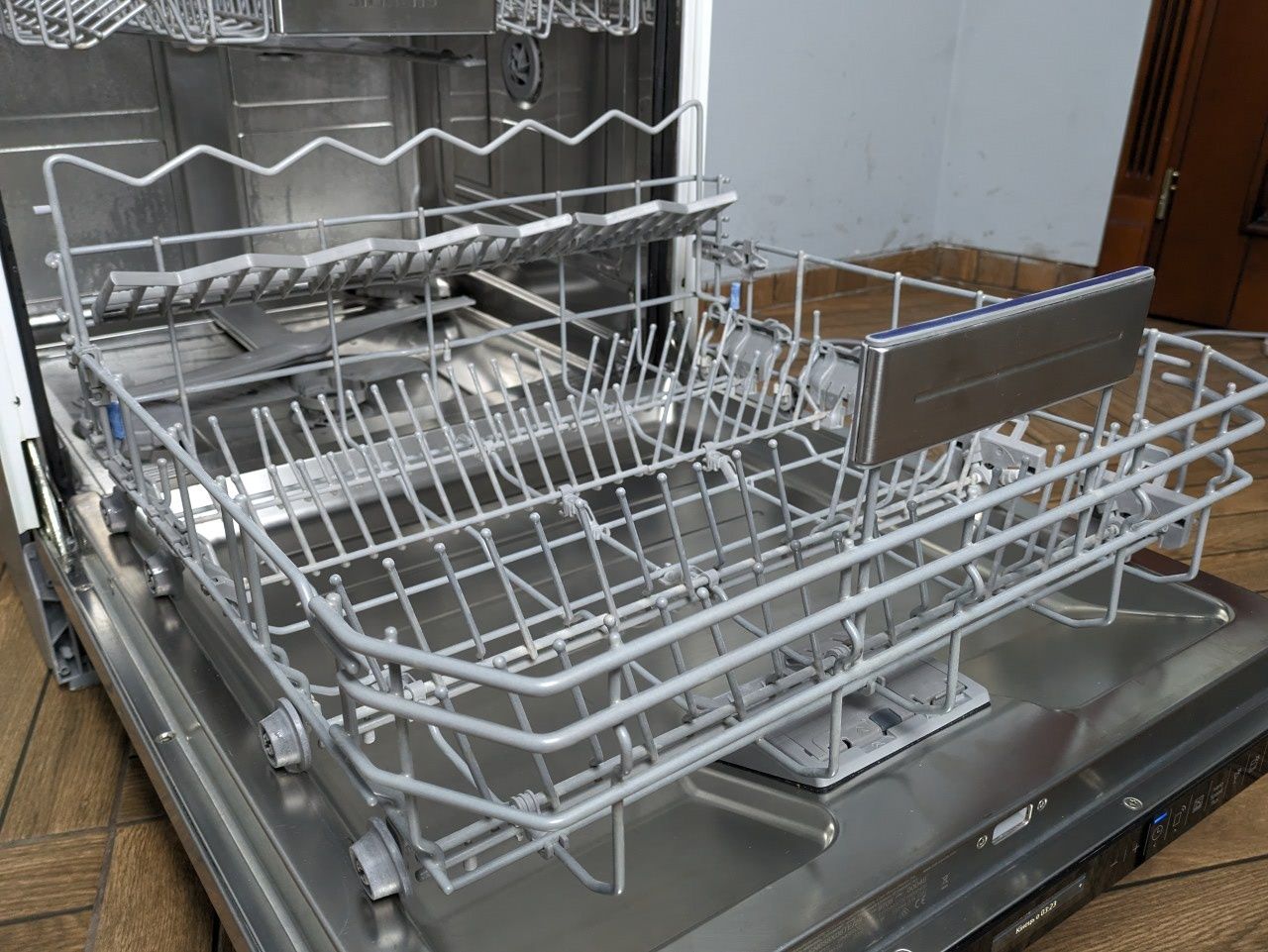 Посудомийна машина Siemens Стан Ідеал УкрМеню ZeoLith посудомийка