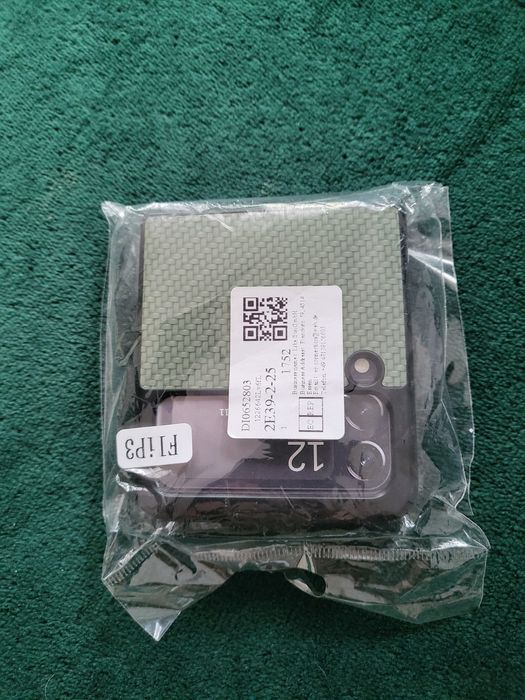 Etui Samsung Flip3 khaki nowe
