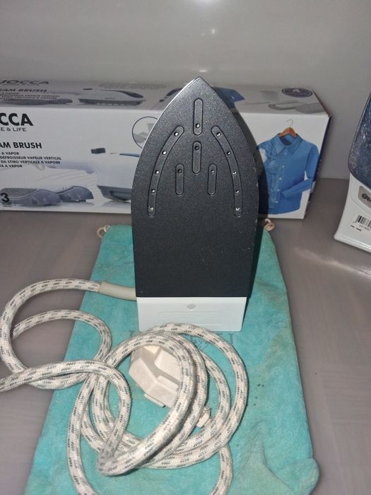 3 Ferros de Engomar a Vapor