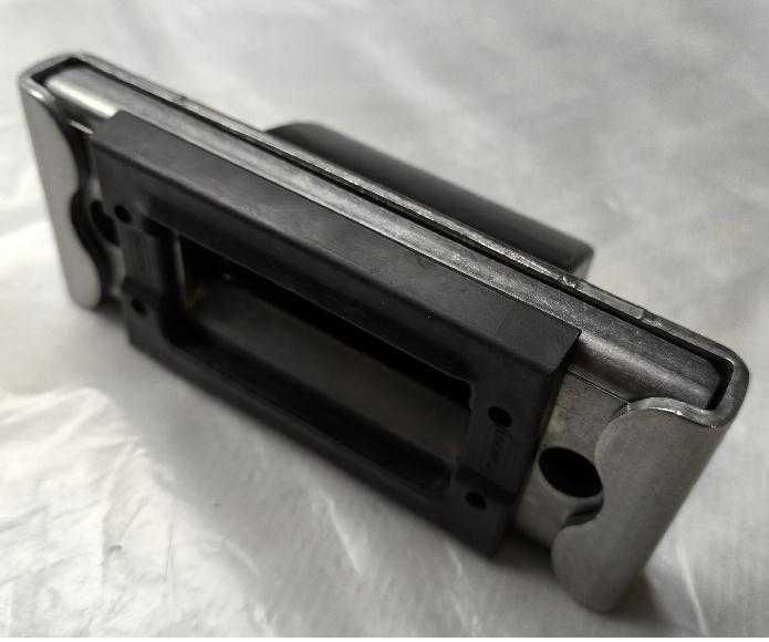 Zamek przemysłowy do bram przesuwnych