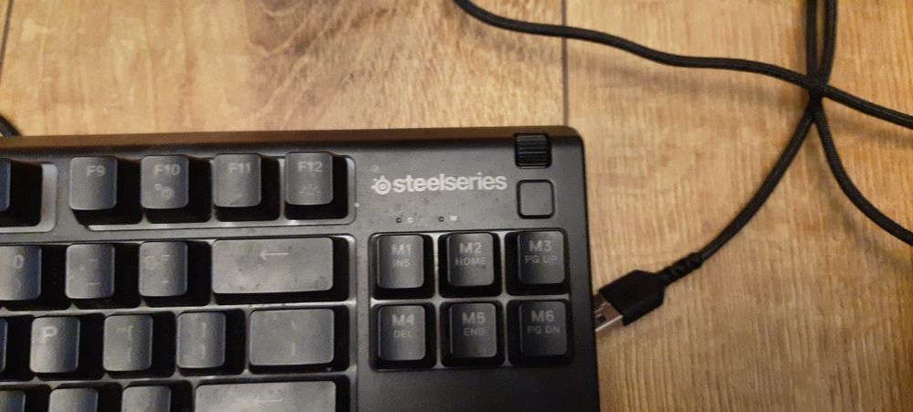 Sprzedam klawiaturę steelseries + myszka