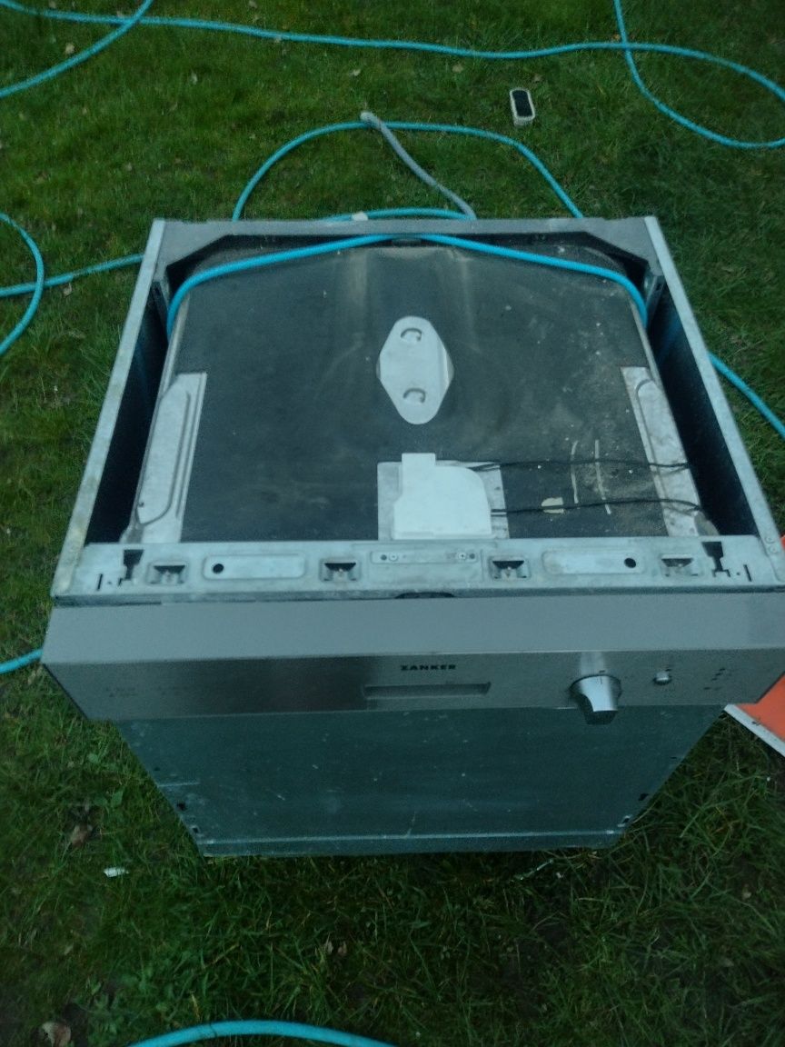 Zmywarka pod zabudowę