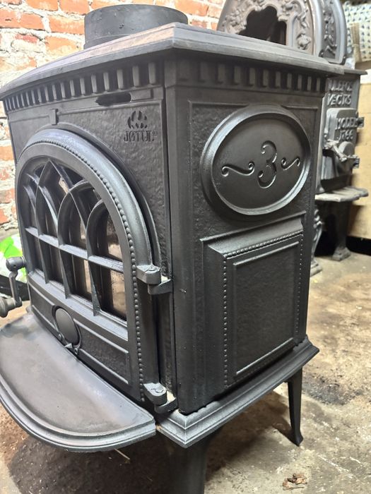 Kominrk norweski jotul 3