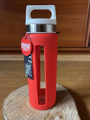 Butelka szklana SIGG Switzerland Dream Scarlet 0,65 l