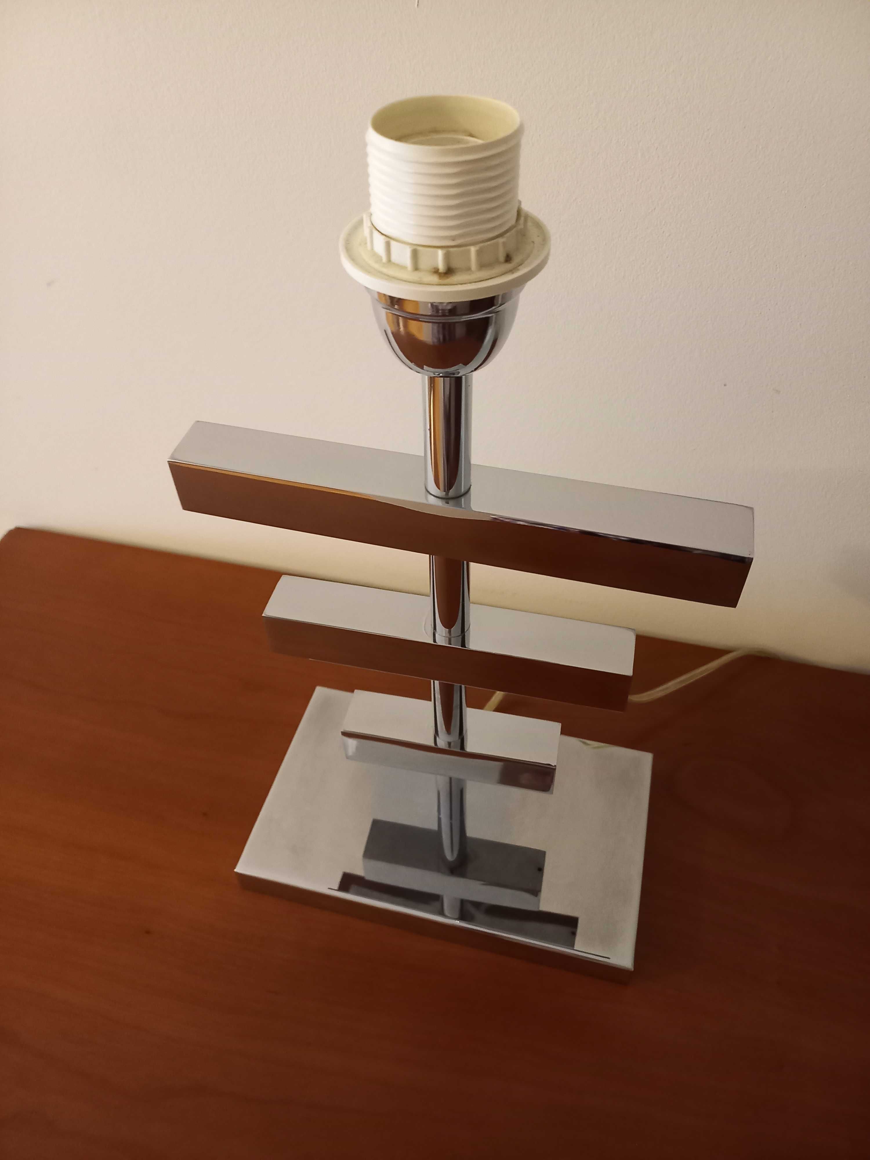 Candeeiro de mesa