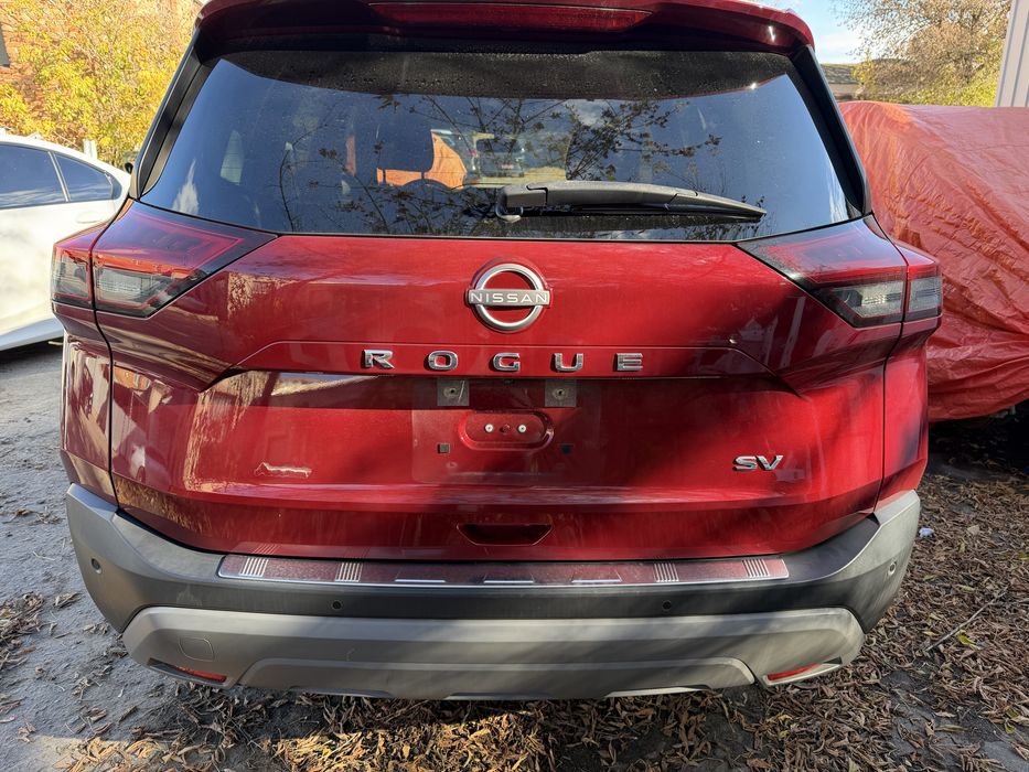 Продам задній бампер Nіssan Rogue T33 2021,2022,2023,2024