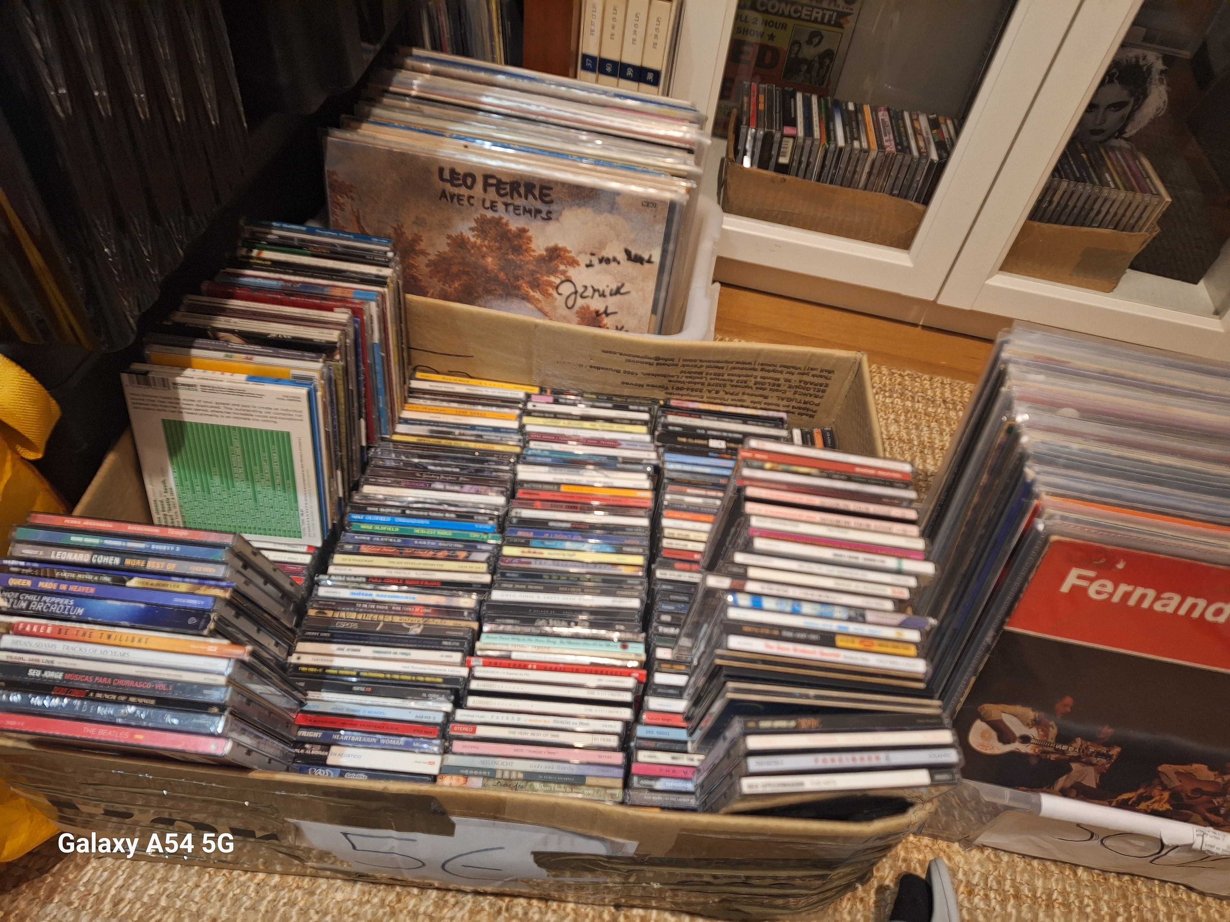 Mais de 200 CDs a 5€ - impecáveis