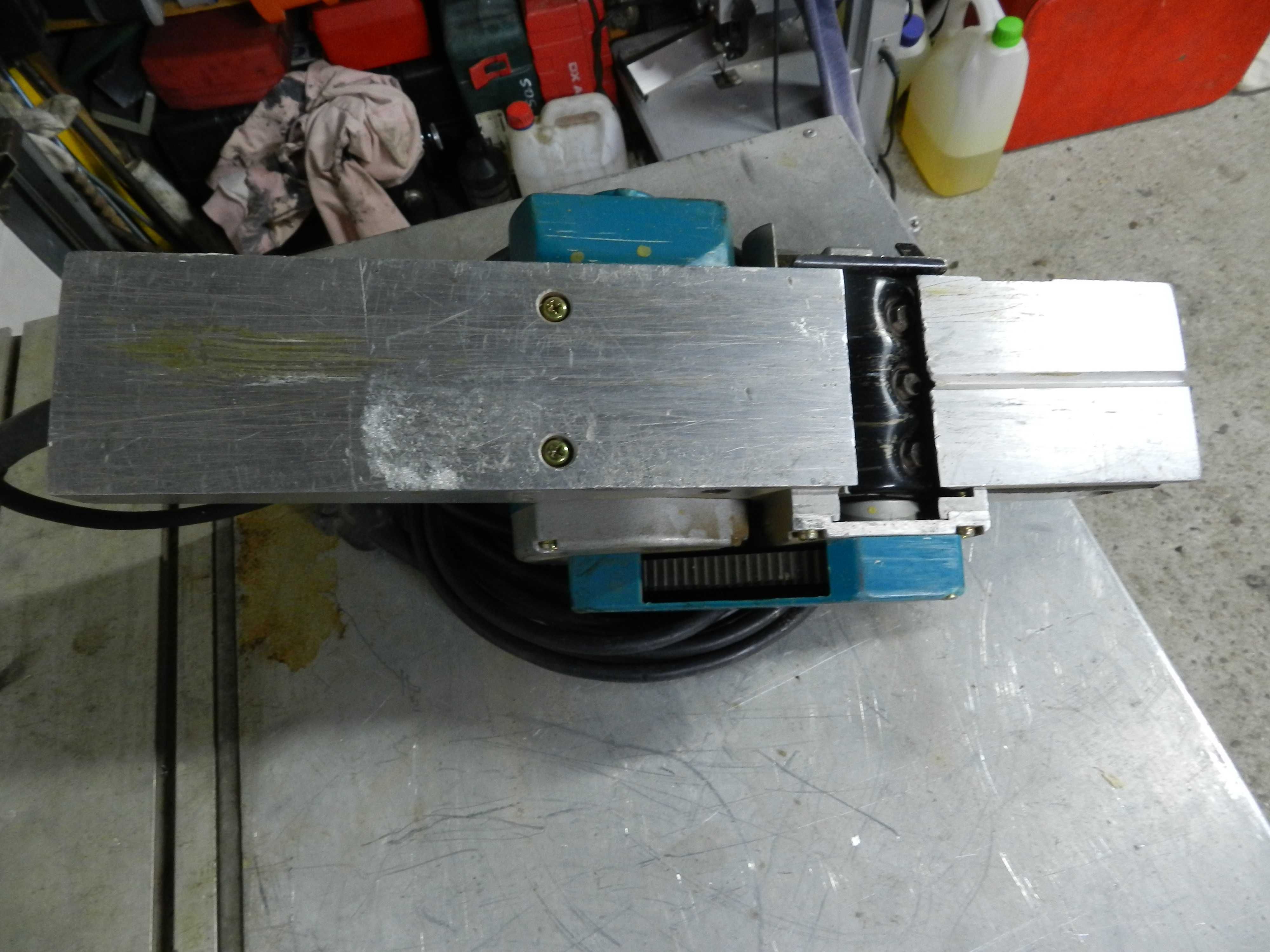 Strug Makita 1100 ,750 W