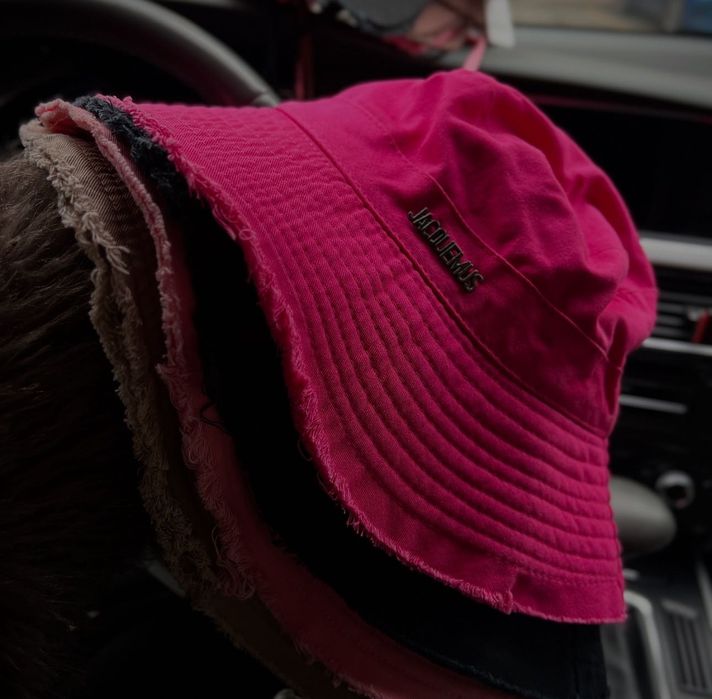 JACQUEMUS
Дуже стильова панама