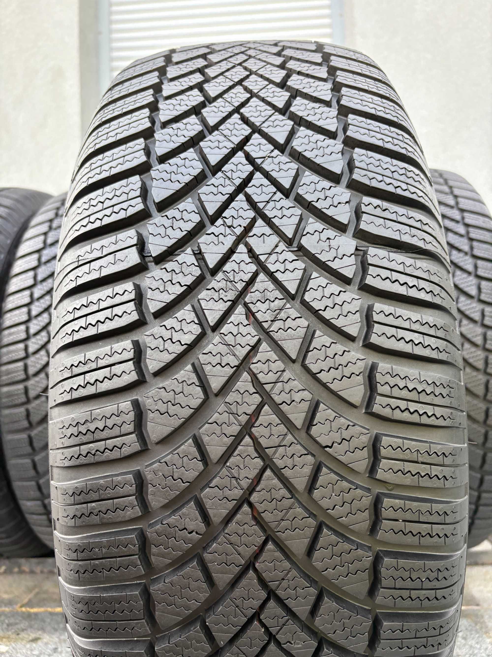 4szt zimowe 235/55R18 Bridgestone 8mm 2024r świetny stan! Z434 gwar