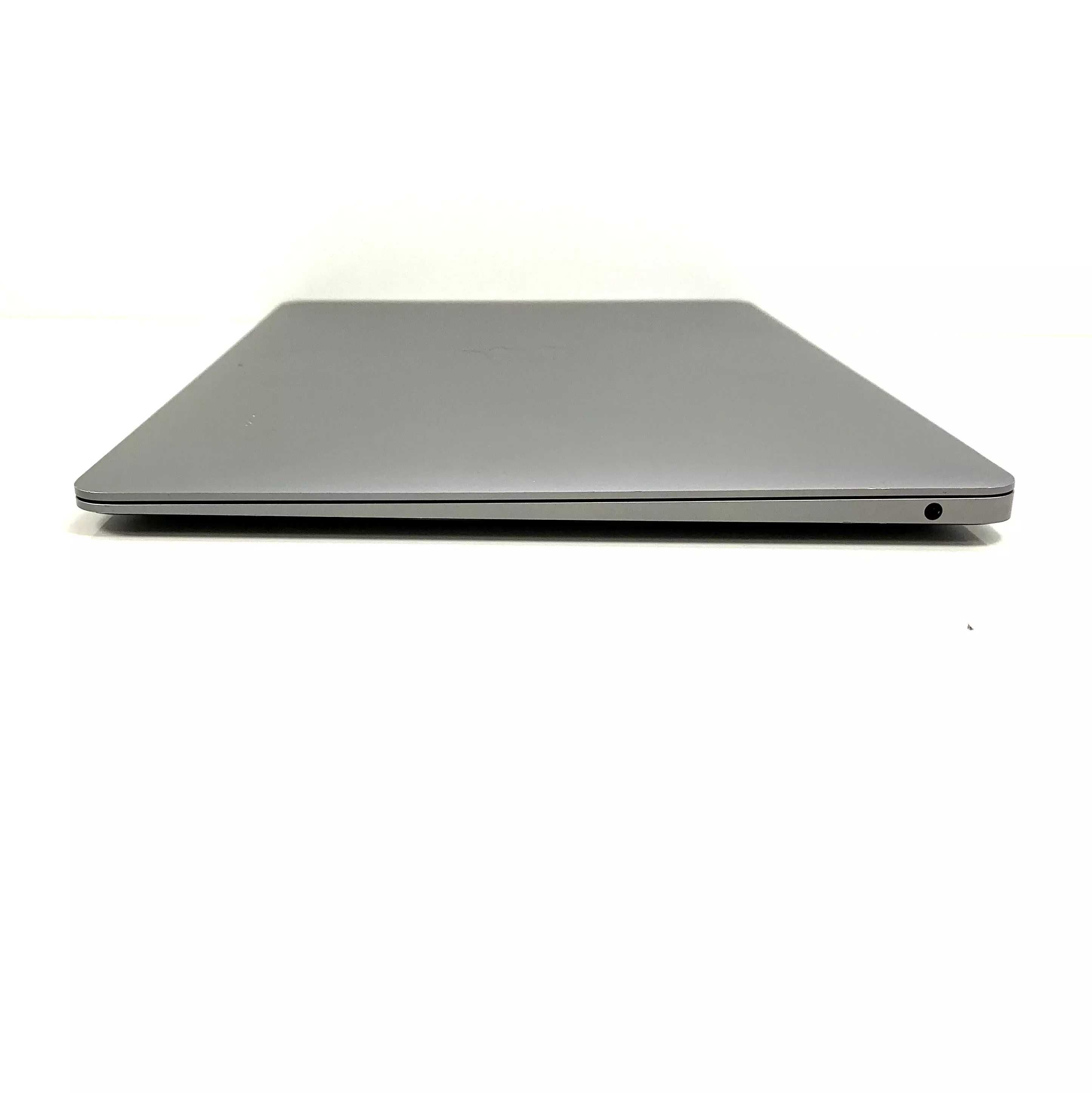 Laptop MacBook Air 13 Retina 2019 i5 8/128GB - 273 Cykle