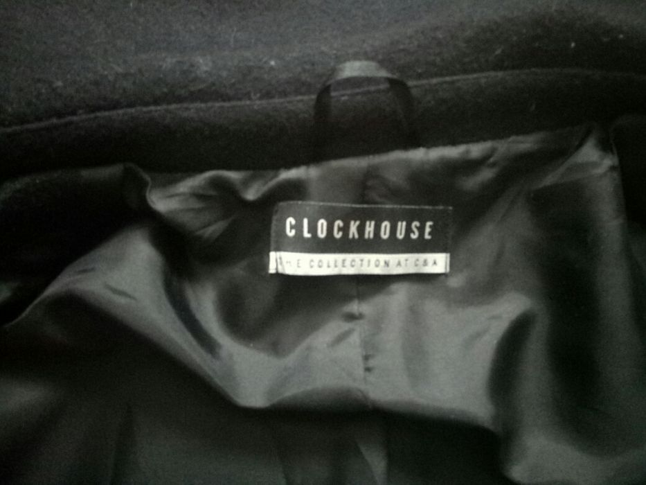 продам пальто типа бушлат фирмы CLOCKHOUSE