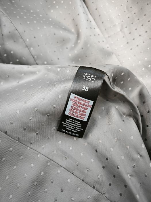 F&F czarna marynarka w delikatną kratkę - rozmiar M