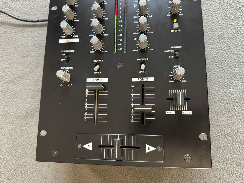 Dwu kanałowy Mixer DJ Tascam XS-3 w doskonałym stanie scratch reverse
