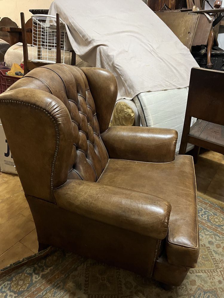 Sofas de orelhas em pele de carneira