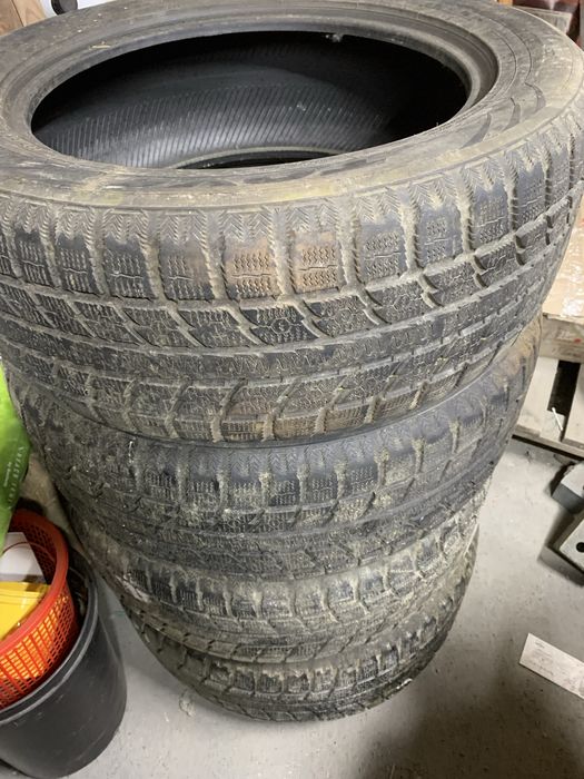 Зимові шини 255/55/19 Toyo