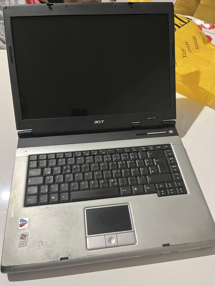 Laptop uszkodzony