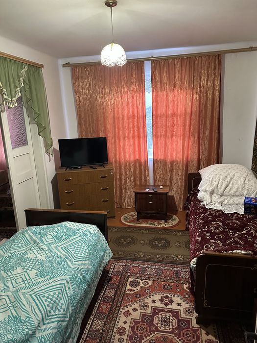 Продам житловий будинок з земельною ділянкою