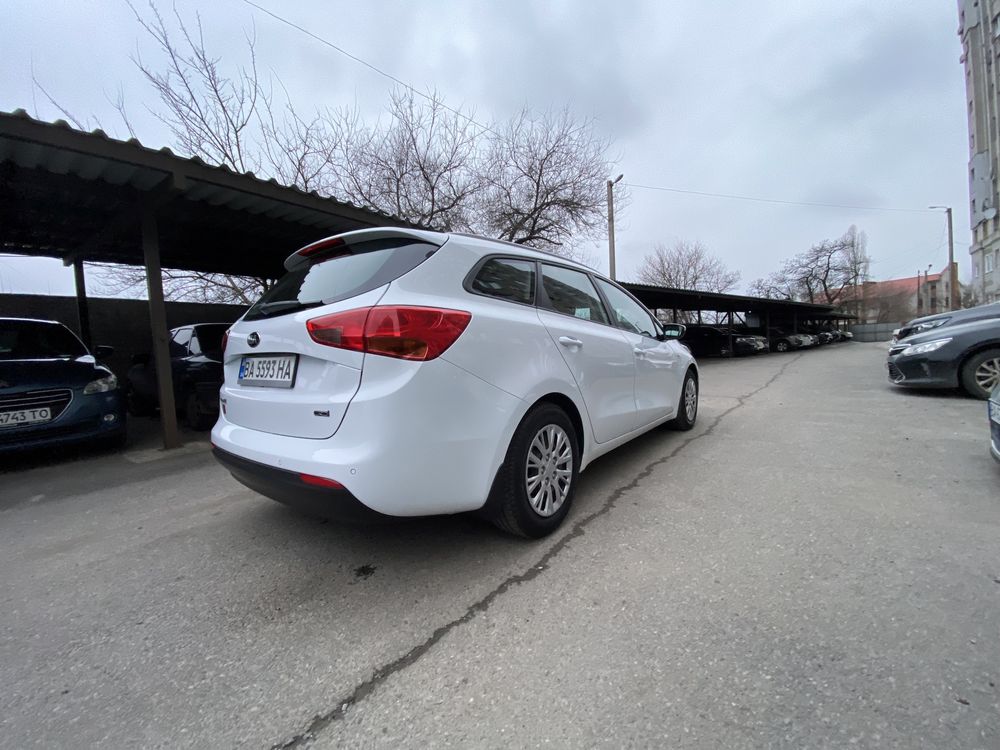 Kia ceed sw 1.6 dizel