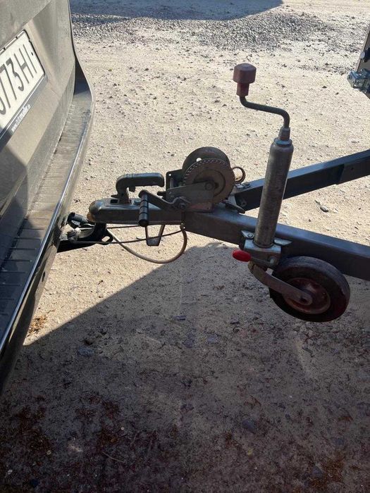 Причіп автомобільний