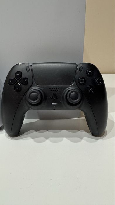 Playstation 5 825GB + 2 pady + Słuchawki Steelseries 3 GRATIS