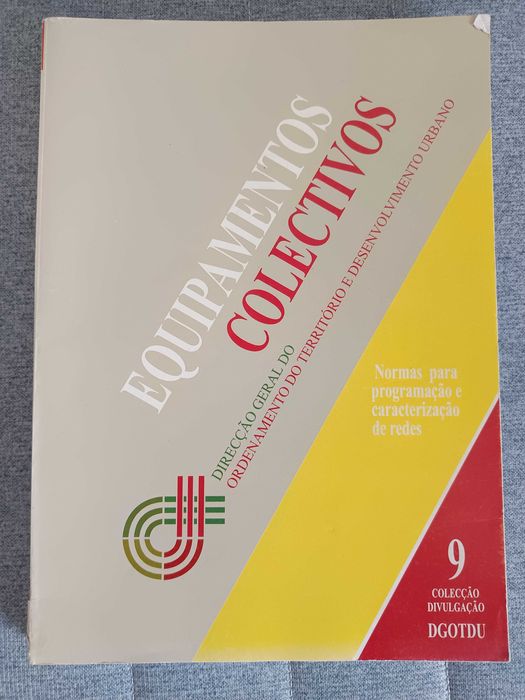 Equipamentos Colectivos, de Maria João Palha