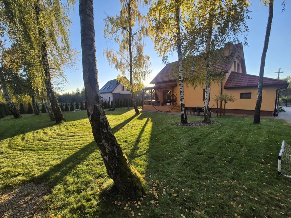 Dom wolnostojący ok 140m2, działka ok 1300m2 w sąsiedztwie lasu