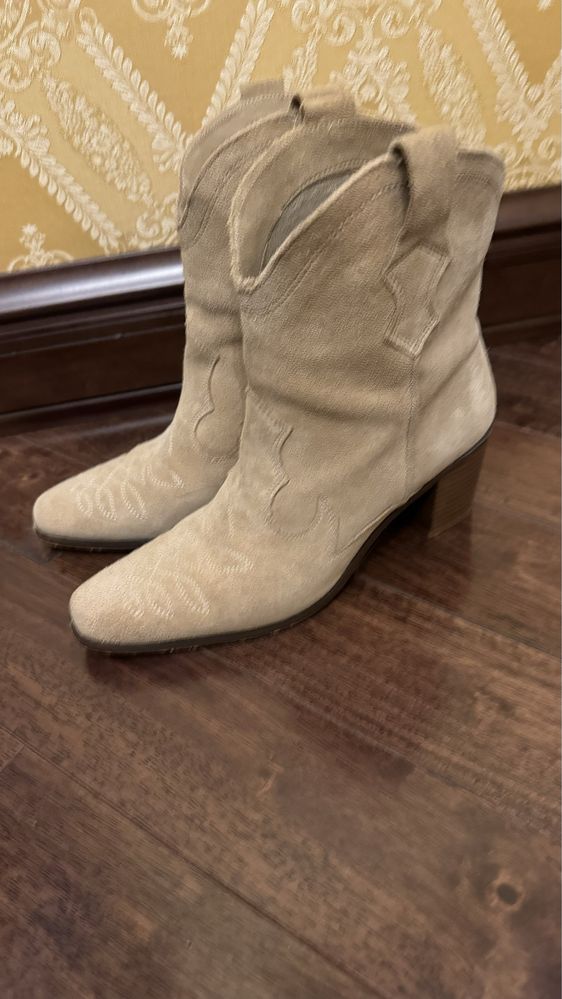Ковбойки Zara