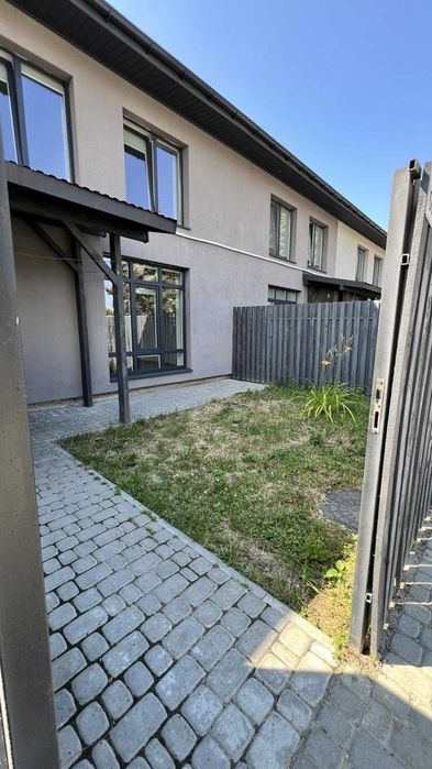 Продаж будинок(котедж), ремонт, поруч Львова, с. Старий Яричів/Запитів