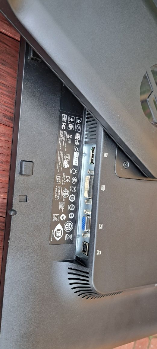 Monitor hp 23 cale