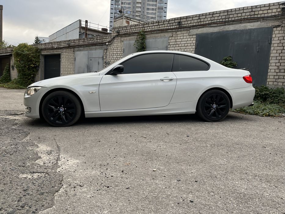 BMW 328 e92 3 series
